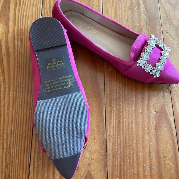 NEW CHASE + CHLOE FAUX SUEDE VANDERPUMP FLATS WITH EMBELLISHED BUCKLE VICI - Picture 5 of 5